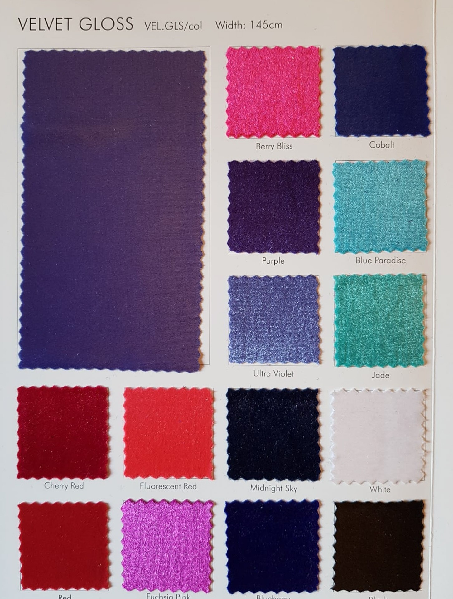 Catifea lucioasa Velvet gloss 